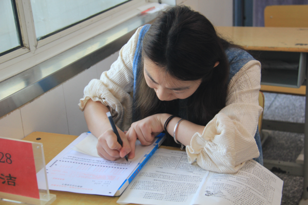 七初东校区一场别开生面的教学相长正式拉开序幕 (2) 七初东校区一场别开生面的教学相长正式拉开序幕 (2)